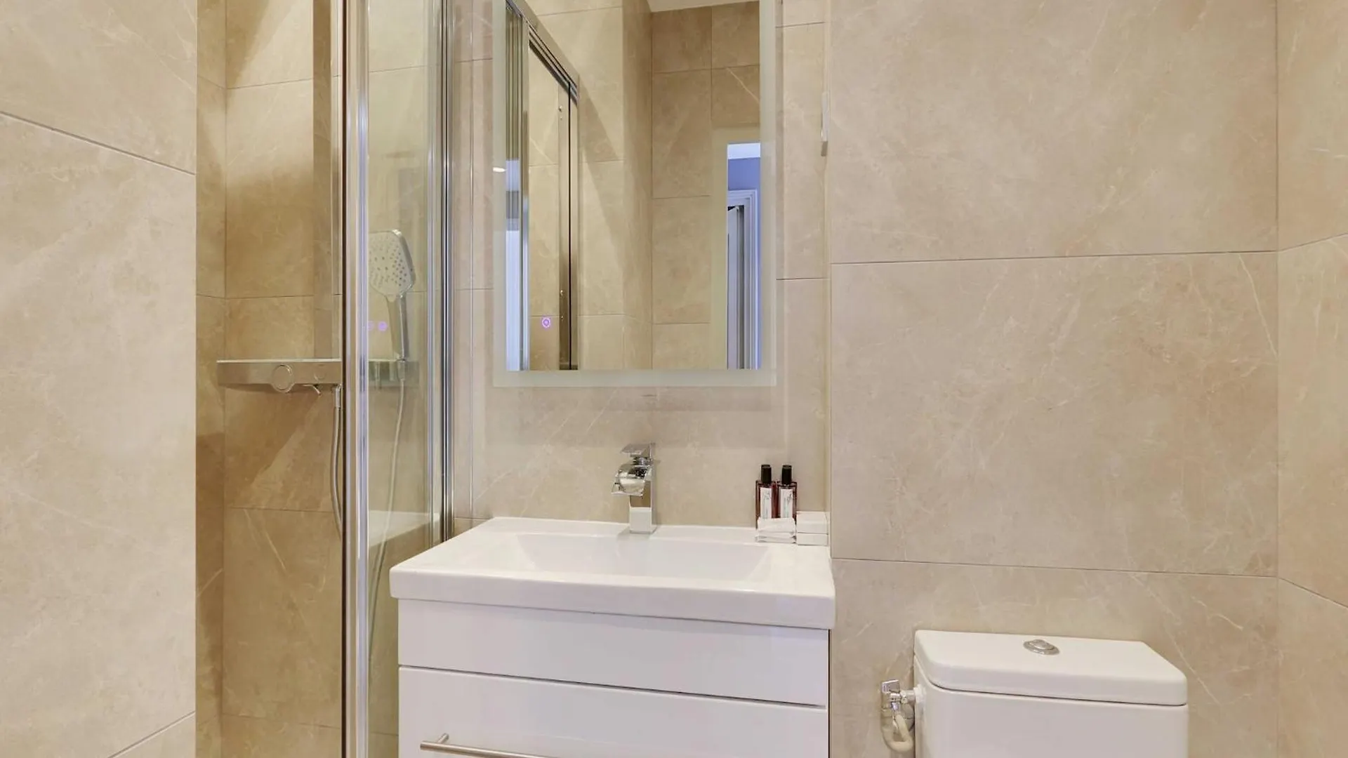 Chic Apartment - 2Br 6P - Roquette Paris