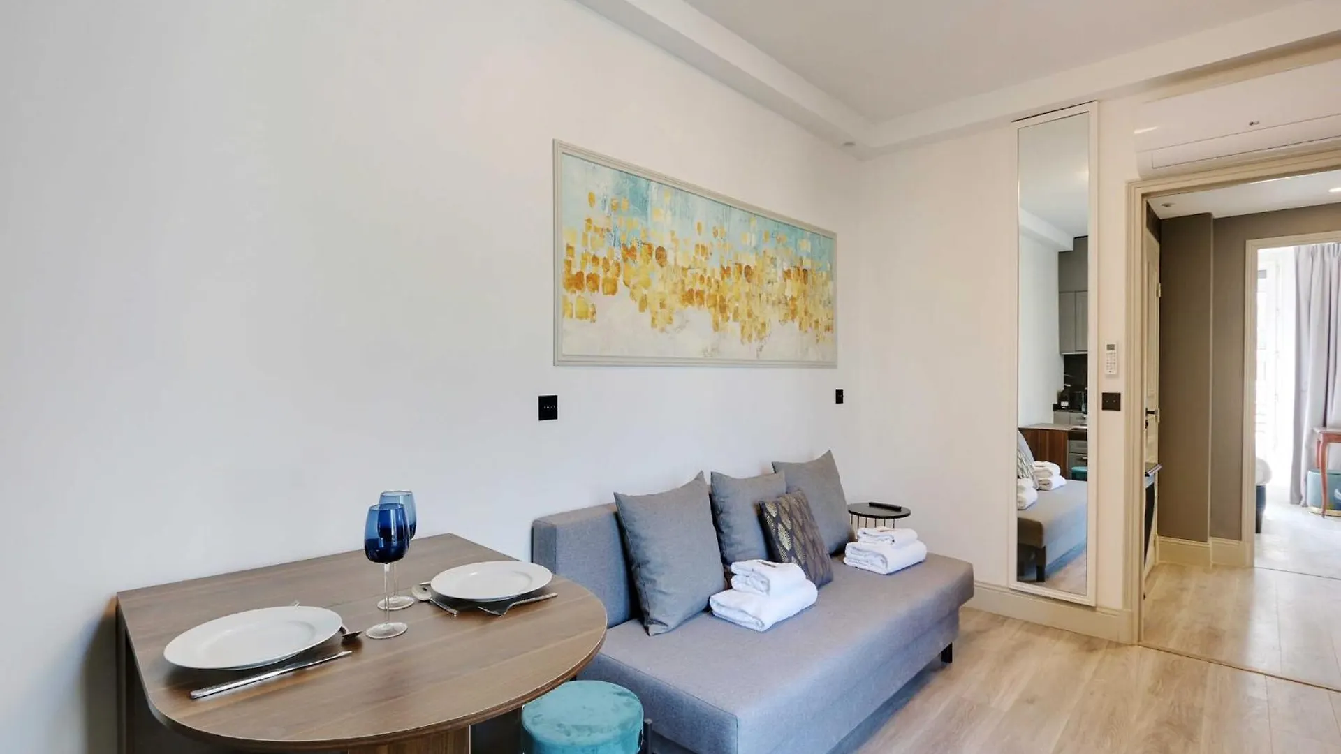 Chic Apartment - 2Br 6P - Roquette Paříž
